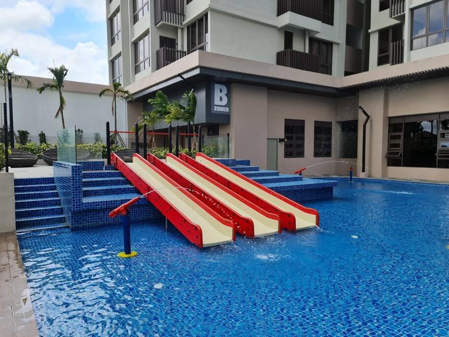 Luxury Bali Homestay Malacca Bagian luar foto